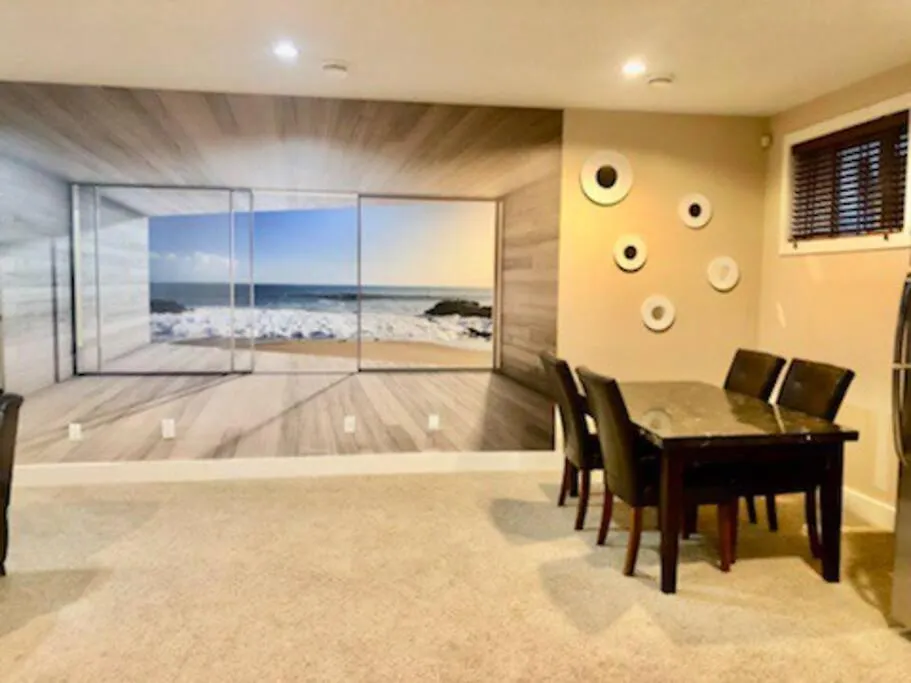 Vila Luxury 3700 Sq/ 5 Bedroom/ Jettedtub/ 4 Fireplaces Edmonton